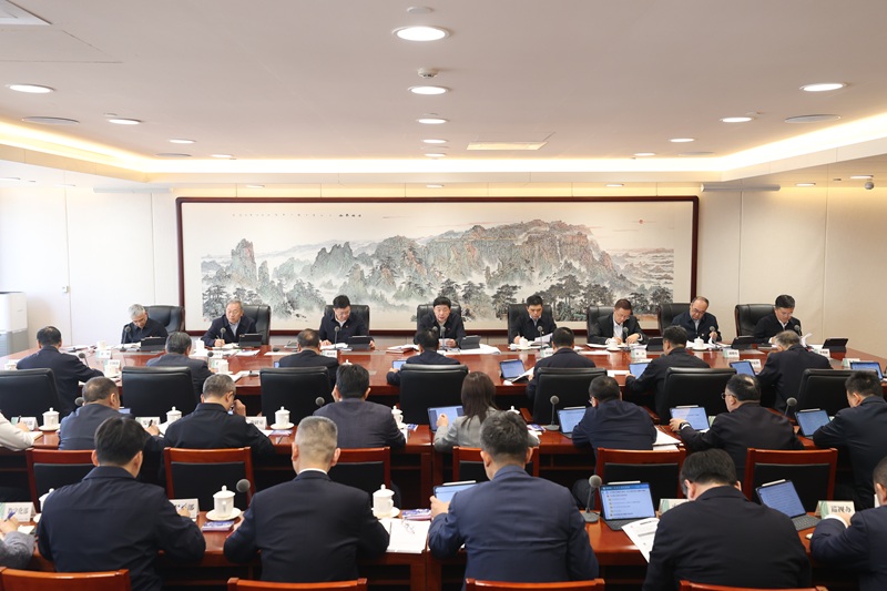 公司黨組理論學(xué)習(xí)中心組集體學(xué)習(xí)中央經(jīng)濟(jì)工作會(huì)議精神