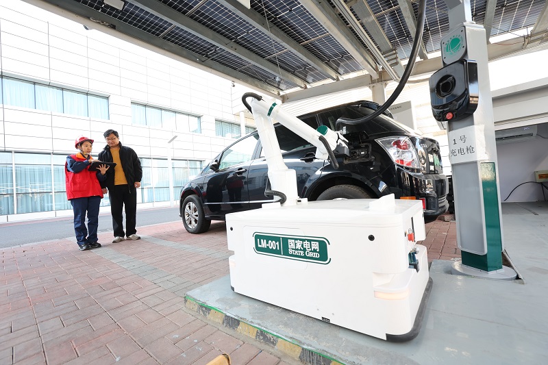 春節(jié)我在崗·守護萬家燈火｜車網互動 城鄉(xiāng)暢行