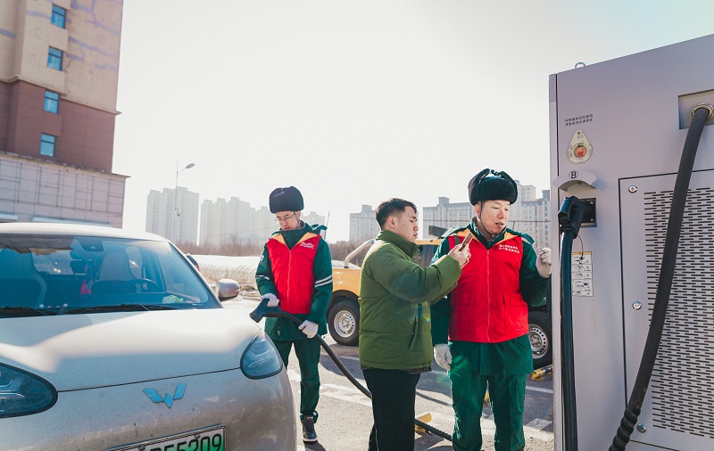 春節(jié)我在崗·守護萬家燈火｜車網互動 城鄉(xiāng)暢行
